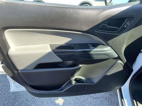 Used 2018 Chevrolet Colorado W/T image 16