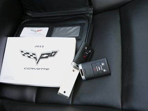 Used 2011 Chevrolet Corvette Grand Sport RWD image 25