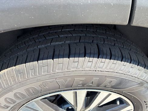 Certified 2023 Nissan Rogue SV AWD/4WD image 12