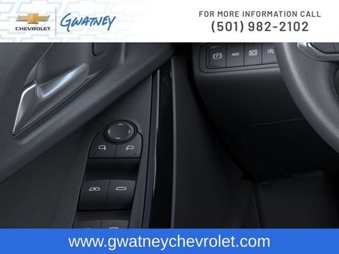 New 2027 Chevrolet Equinox LT w/ LPO, Floor Liner Package FWD image 22