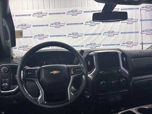 Used 2020 Chevrolet Silverado 3500 LT w/ Convenience Package AWD/4WD image 2