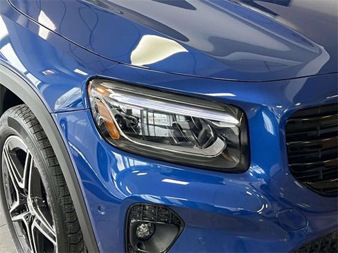 New 2026 Mercedes-Benz GLB 250 4MATIC image 8