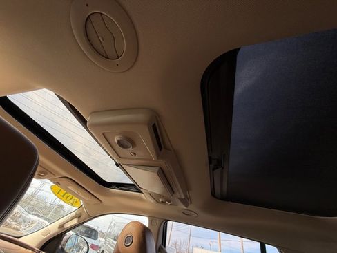 Used 2017 Buick Enclave Leather AWD/4WD image 35