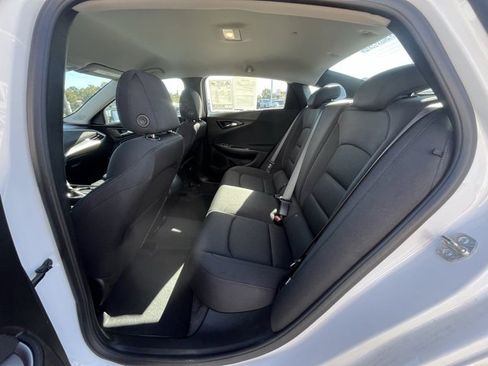 Used 2024 Chevrolet Malibu LS w/ Driver Confidence Package image 9