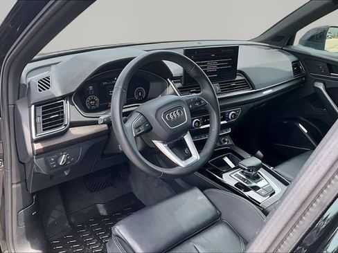 Used 2023 Audi Q5 2.0T Premium Plus w/ Premium Plus Package AWD/4WD image 13
