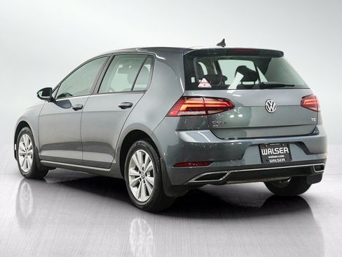 Used 2018 Volkswagen Golf SE FWD image 3