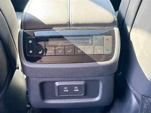 Used 2026 INFINITI QX60 Luxe w/ Cargo Package FWD image 27