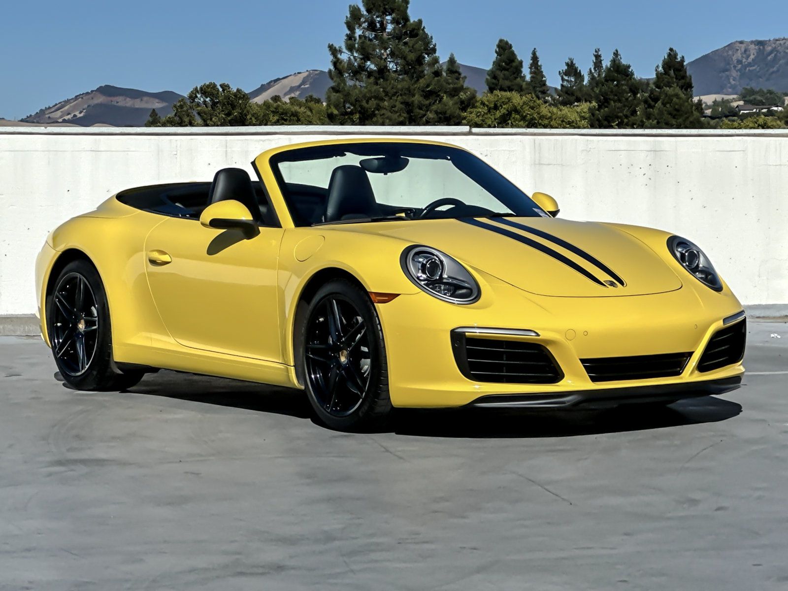 Used 2017 Porsche 911 Carrera RWD image 27