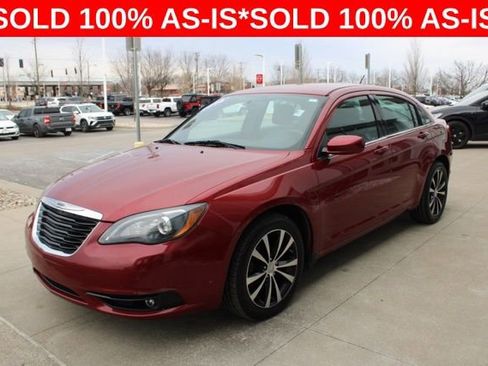 Used 2014 Chrysler 200 Limited w/ 200 S V6 Premium Group image 3