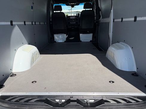 Used 2025 Mercedes-Benz Sprinter 2500 image 12
