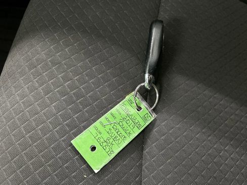 Used 2019 Buick Encore Sport Touring AWD/4WD image 12