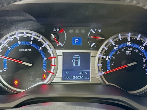 Used 2014 Toyota 4Runner SR5 image 12