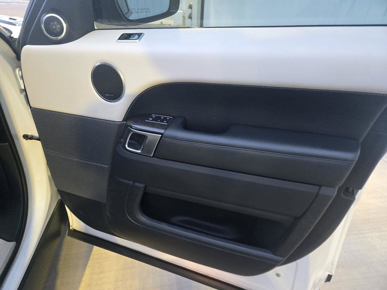 Used 2019 Land Rover Range Rover Sport HSE AWD/4WD image 26