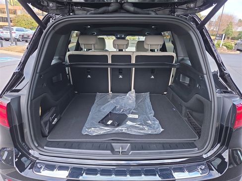 New 2025 Mercedes-Benz GLB 250 4MATIC image 17