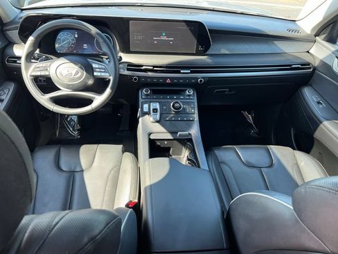 Used 2023 Hyundai Palisade Limited FWD image 17