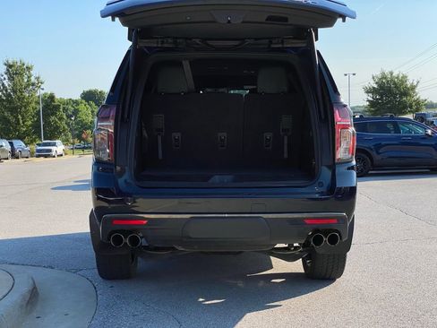 Used 2022 Chevrolet Tahoe RST w/ Sport Performance Package RWD image 7