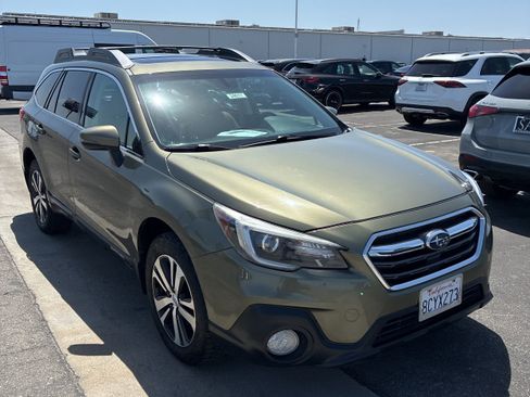 Used 2018 Subaru Outback 3.6R Limited image 7