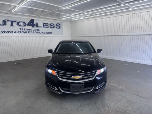 Used 2017 Chevrolet Impala LT image 2