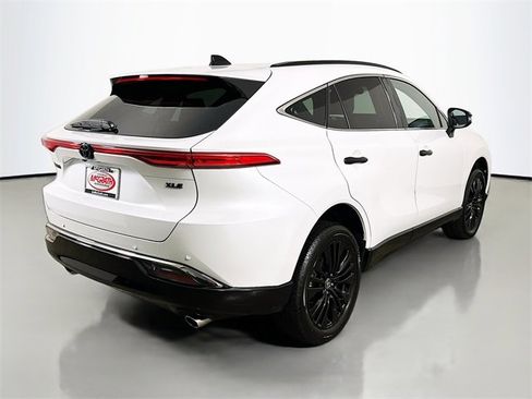 Used 2024 Toyota Venza Nightshade image 16