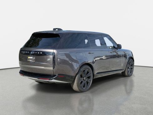 Used 2022 Land Rover Range Rover Long Wheelbase SE AWD/4WD image 3