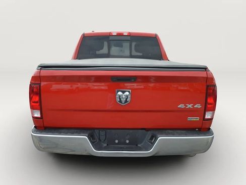 Used 2018 RAM 1500 Classic SLT w/ Luxury Group AWD/4WD image 7