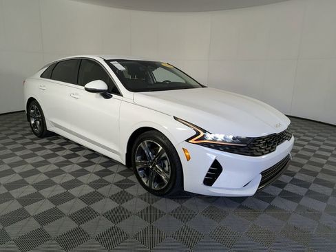 Used 2022 Kia K5 LXS image 3