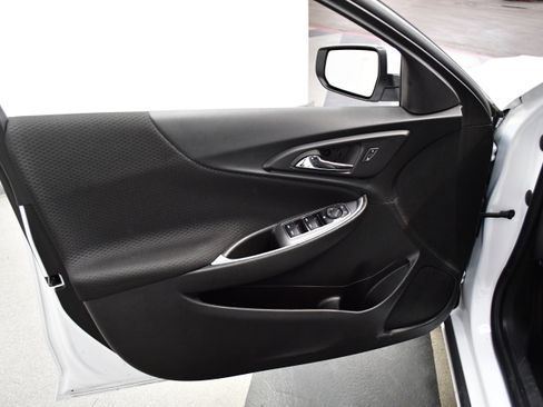 Used 2024 Chevrolet Malibu LT image 17