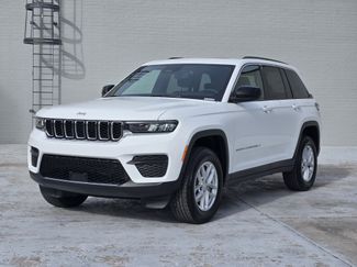 New 2025 Jeep Grand Cherokee Laredo RWD video 2