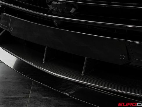 Used 2024 Lamborghini Urus Performante AWD/4WD image 14