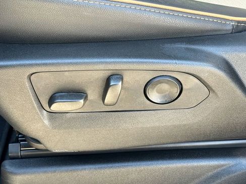 Used 2024 GMC Yukon AT4 w/ AT4 Premium Package image 22