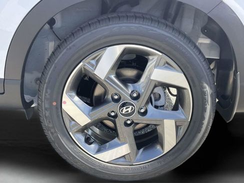 New 2026 Hyundai Venue SEL FWD image 38