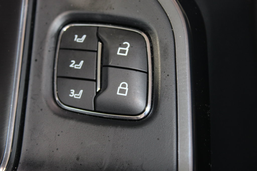 Used 2025 Ford F150 Platinum AWD/4WD image 36