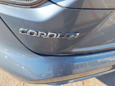 Used 2021 Toyota Corolla LE image 12