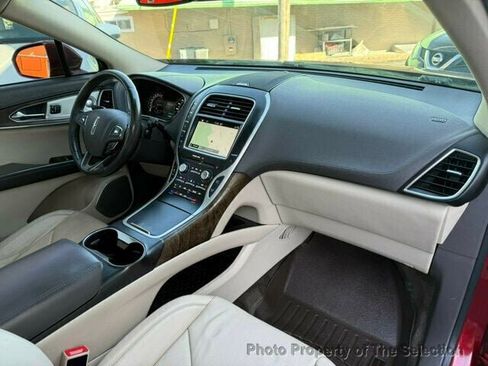 Used 2016 Lincoln MKX Reserve w/ Luxury Package image 44