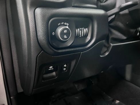 Used 2022 RAM 1500 Laramie image 18