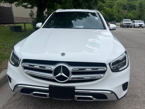 Used 2021 Mercedes-Benz GLC 300 image 2