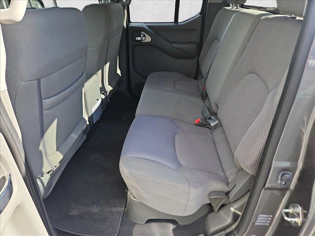 Used 2018 Nissan Frontier SV RWD image 17