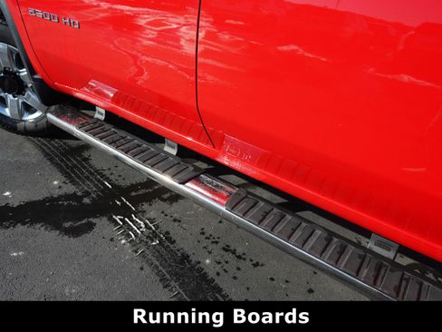 Used 2020 Chevrolet Silverado 2500 LT w/ Convenience Package image 17