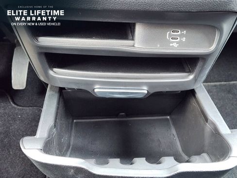 Used 2026 Chrysler Pacifica Select w/ S Appearance Package FWD image 19