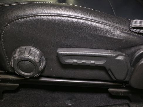 Used 2019 Jeep Wrangler Unlimited Sahara w/ Dual Top Group image 49