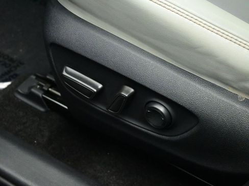 Used 2020 Toyota RAV4 XLE Premium image 17