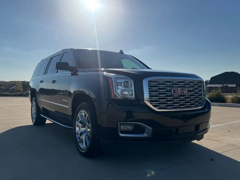 Used 2018 GMC Yukon XL Denali w/ Open Road Package image 3