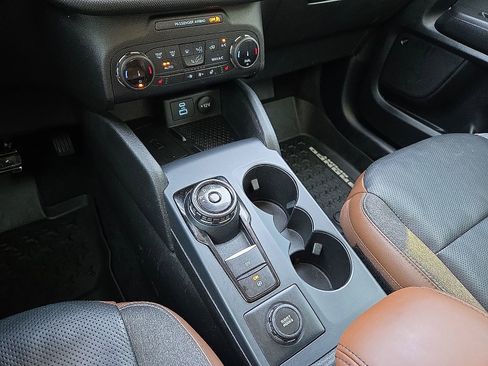 Certified 2022 Ford Bronco Sport Outer Banks w/ Tech Package AWD/4WD image 25