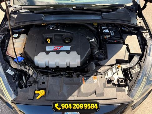 Used 2018 Ford Focus ST w/ Equipment Group 401A FWD image 37