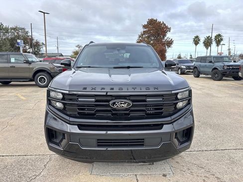 New 2025 Ford Expedition Platinum w/ Stealth Performance Package image 2