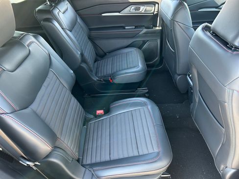 New 2026 Ford Explorer ST-Line w/ ST-Line Street Pack AWD/4WD image 18