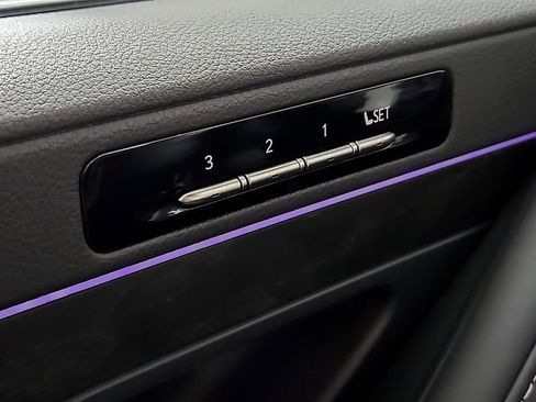 Used 2024 Lexus LX 600 4WD w/ Luxury Package image 31