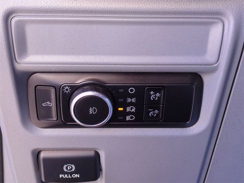 Used 2023 Ford F150 XLT image 18