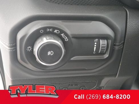 New 2026 Jeep Wrangler Unlimited Rubicon AWD/4WD image 18