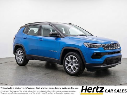 Used 2025 Jeep Compass Limited AWD/4WD image 1